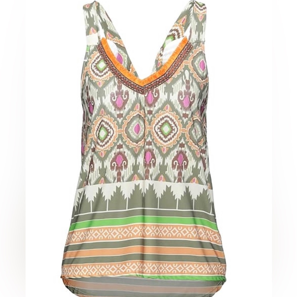 Brand new Vanessa Scott Top